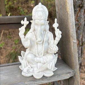 White Marble Dust Lord Ganesha Hindu God Statue